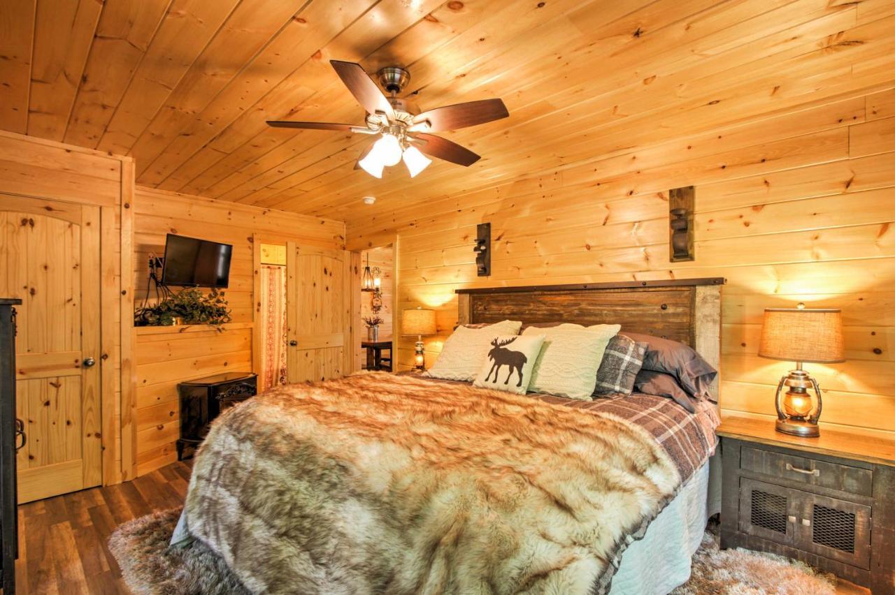 Gatlinburg Cabin With Hot Tub 5 Mi To Downtown Buitenkant foto